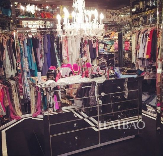 ���R���P�ƺ��y (Paris Hilton) ��U���p��