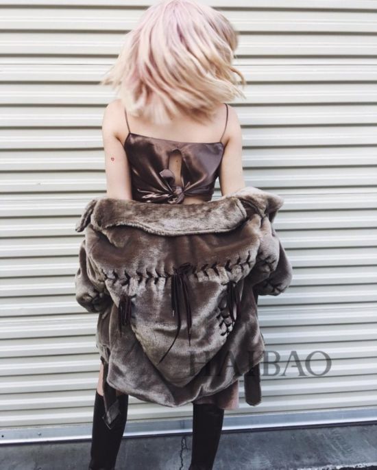 �Ͳ��P��R (Kylie Jenner)�p��