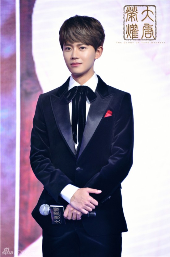 任嘉伦杨旭文圈迷妹 2017年开门小鲜肉你最看