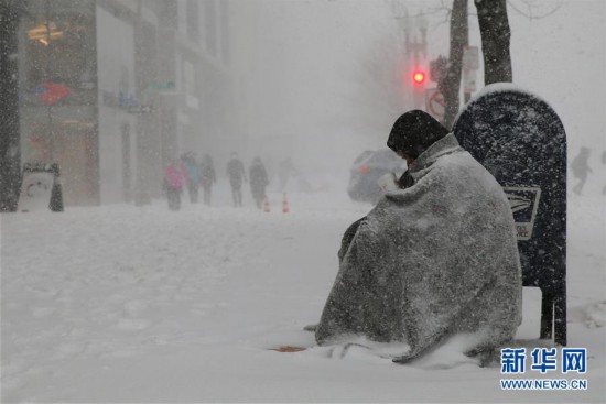 （外代一线）（7）美国东北部遭遇暴雪　5000万人生活受影响