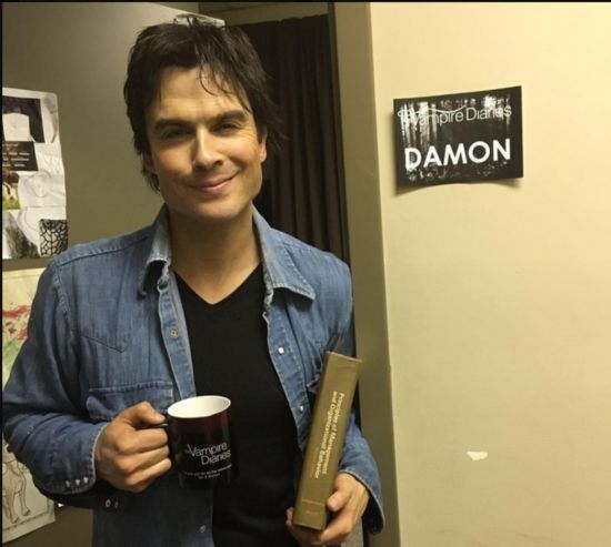 《吸血鬼日记》杀青 Ian发文感谢粉丝