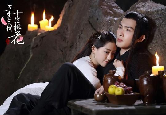 世十里桃花》十个虐恋镜头:素素跳下诛仙台遍