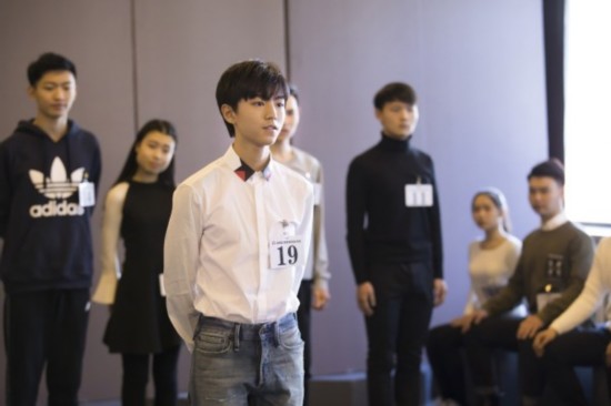 王俊凯北影艺考场面混乱 北电老师斥艺考