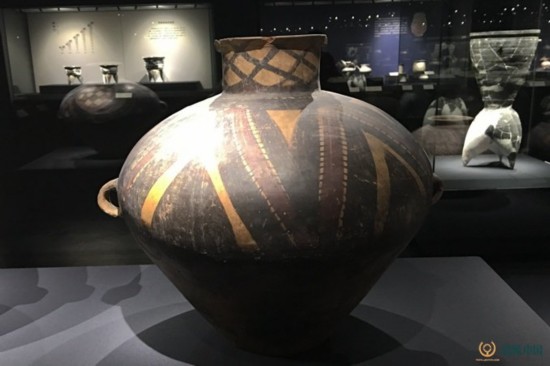史前中国彩陶的艺术浪潮