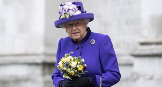 英国女王招人管理个人推特账户 年薪3万英镑