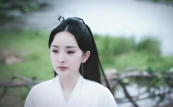《三生三世十里桃花》33集34集剧情：白浅手撕素锦玄女 血洗大紫明宫