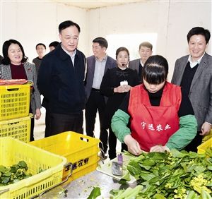 党建引领力求发展取得新突破   2月13日至14日,市委书记黄俊华到藤县