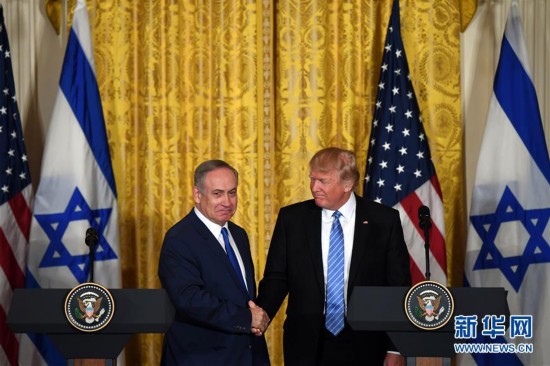 2��15�գ���������ʢ�ٰ׹���������ͳ�����գ��ң������õ���ɫ�������������Ǻ������ϼ��߻������֡�������ͳ�����յ��ճƣ�ֻҪ��ɫ�кͰ���˹̹˫��Ը�⣬�����ԡ�һ�����������ǡ�����������ʵ���԰ͺ�ƽ����ʾ֧�֡���һ��̬�����˴�ǰ�����������֧�֡��������������������»�������󲩹�