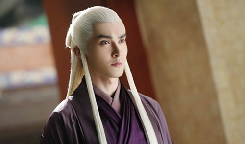 杨幂承包了整个《三生三世》剧组 这些角色都