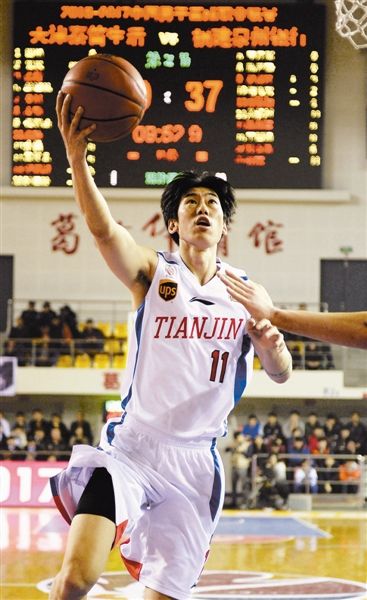 CBA常规赛116比102击败福建队天津男篮胜利结束主场