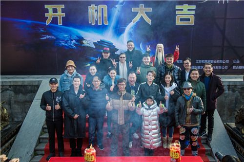 《寻秦记》横店开机 陈翔版项少龙摇身变网红 郭晓婷饰精灵少女星云