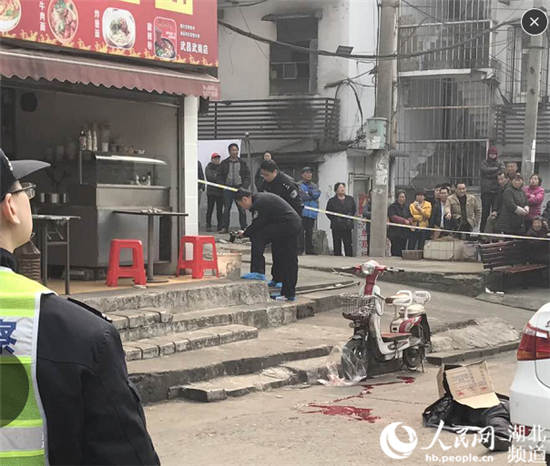 一碗面条引发惨案 武昌火车站附近发生一起严重伤害致死案