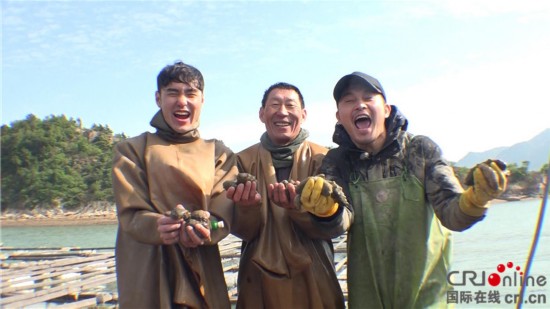 阮经天体验最危险工种 月薪3万仍招不到的 水