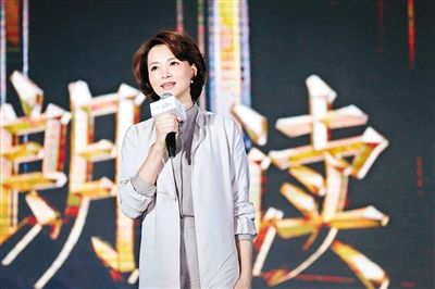 朗读者第一期视频播放_央视CCTV-1朗读者(全集)