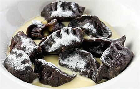 原来全世界的吃货都一样 为了开发新美食也是