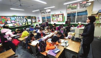 南京小学 弹性离校 免费延时照顾学生