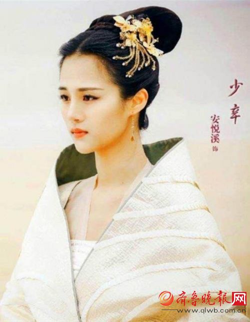 《三生三世十里桃花》素锦被除仙籍打入轮回 