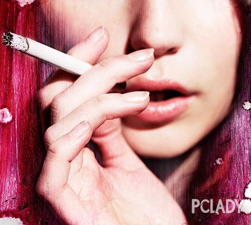 精分的爽妹子铁打的憔悴脸 爱抽烟的女生很难美过下一个十年