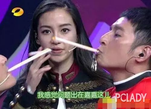 精分的爽妹子铁打的憔悴脸 爱抽烟的女生很难美过下一个十年