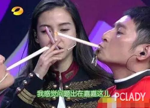 精分的爽妹子铁打的憔悴脸 爱抽烟的女生很难美过下一个十年