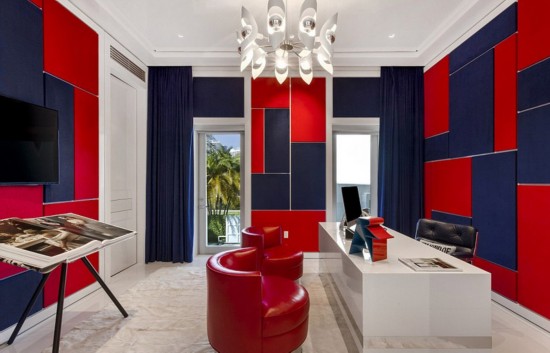 գʱװʦ ϣƽ(Tommy Hilfiger)Լڷܽɫɳ̲һլլһ㲻ͭζΪ׾ɵƺͲֳִʱкϢϤլۼΪ2750Ԫ(Լ1.9Ԫ)
