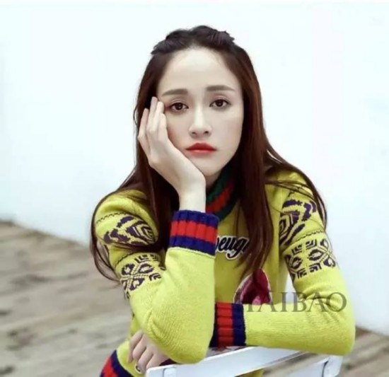 小脸明星也有“双下巴”，学会瘦脸操和下巴肉拜拜！