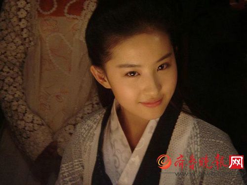 《仙剑奇侠传》拍摄花絮流出 灵儿阿奴有爱互