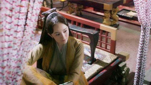 素锦自黑眼镜盒终于下线 素锦要永入畜生道了