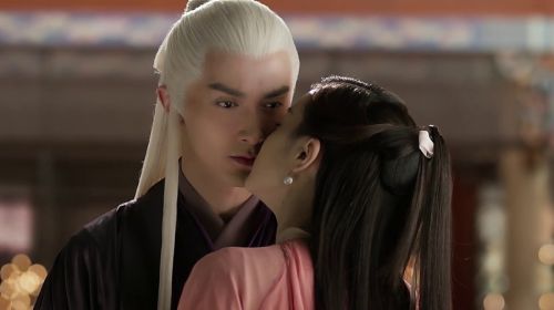 《三生三世十里桃花》文昌帝君到底是谁？东华帝君为什么要抹去三生石上自己的名字