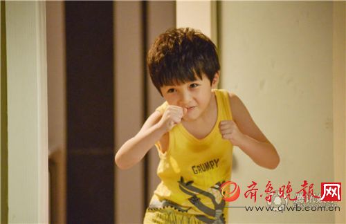 安安,大名石悦安鑫,出生于2007年10月18日,曾拍摄过很多儿童模特及