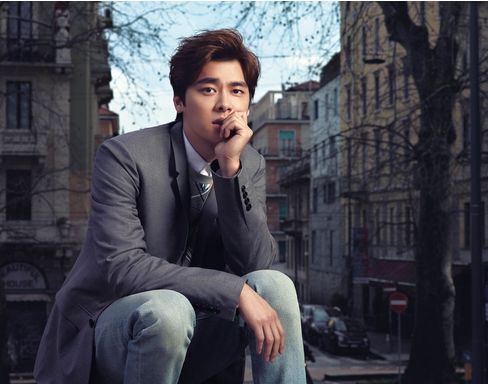 李易峰一夜爆红因为整容? 李易峰各年龄段照片