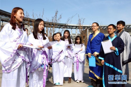 汉服雅韵 校园赛诗