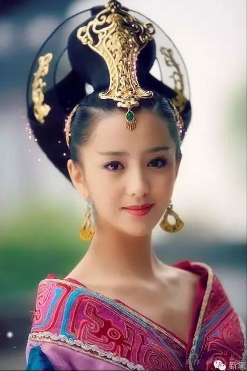 满族的关晓彤 回族的蒋欣!盘点贵圈你不知道的