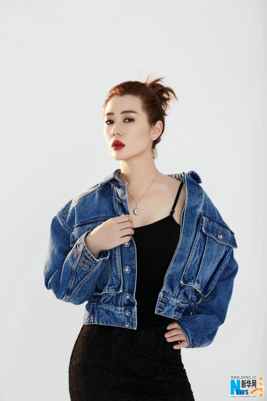 换季发愁穿什么?明星早春穿搭为你做示范