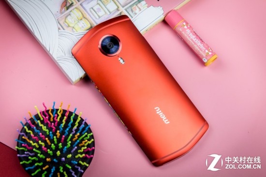 别说女生不爱安卓 美图T8魔力橙色图赏