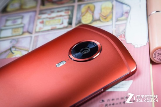 别说女生不爱安卓 美图T8魔力橙色图赏