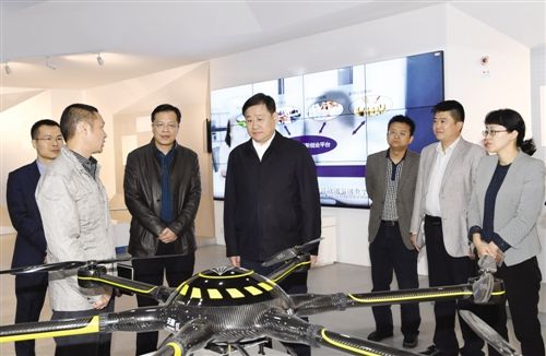 王小東：大力培育新業態新模式 以創新引領產業轉型升級