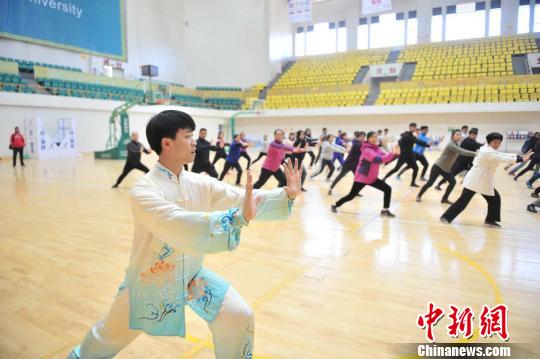 云南高校开设免费太极课将赴印缅设太极学院分院