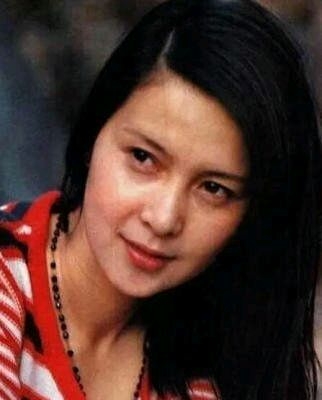 郑爽吴亦凡刘诗诗父母曝光 明星颜值高全靠基