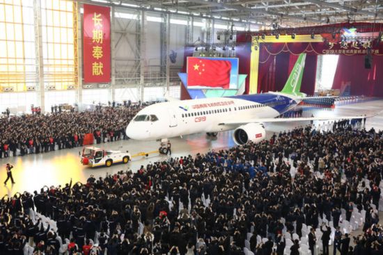 The C919 passenger jet was unveiled as it was rolled out from the final assembly line in Shanghai on Nov 2, 2015. [Photo: COMAC]