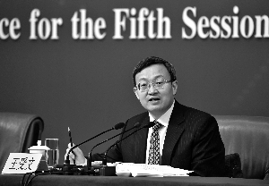 商务部部长钟山:中美贸易战有百害而无一利