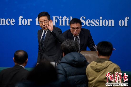 教育部部长:争取上半年公布第一批 双一流 高校