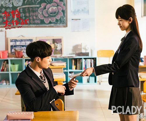 张艺兴陈都灵上演“护肤大作战” 追回初恋不是梦