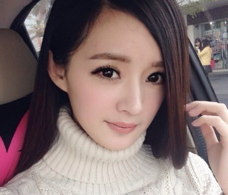 又有个小杨幂出道了 明星脸界icon非她莫属