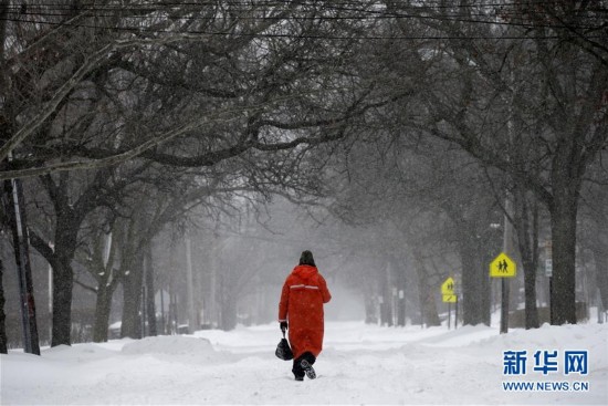 美国东北部遭遇暴风雪(组图)