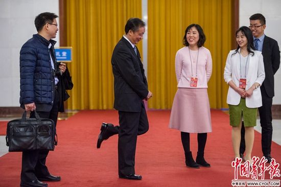 今年部长通道34位部长回答89个问题 12张新面孔亮相 今年部长通道34位部长回答89个问题 12张新面孔亮相