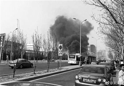 熊孩子玩火酿灾 惊动三辆消防车