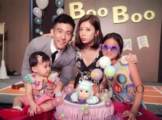 贾静雯三胎产女 前夫转发她 消费女儿 微博狂点