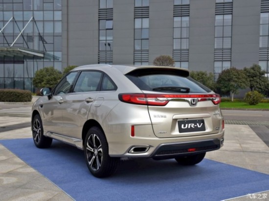 ���籾�� ����UR-V 2017�� 370TURBO ������ҫ��