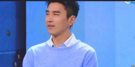 《王牌对王牌》杨幂笑倒在曾志伟身上 姑父赵